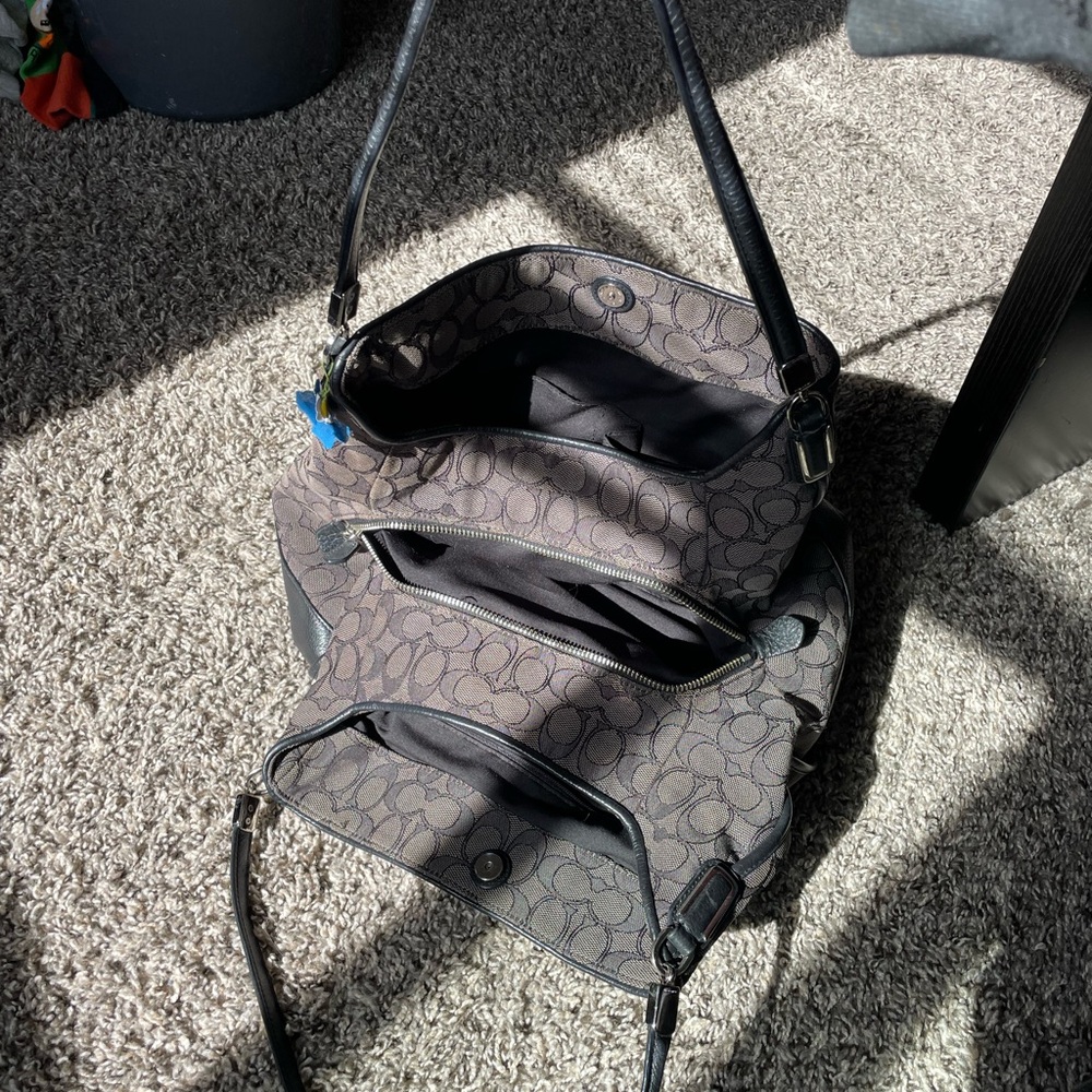 Coach Logo-Print Shoulder Bag